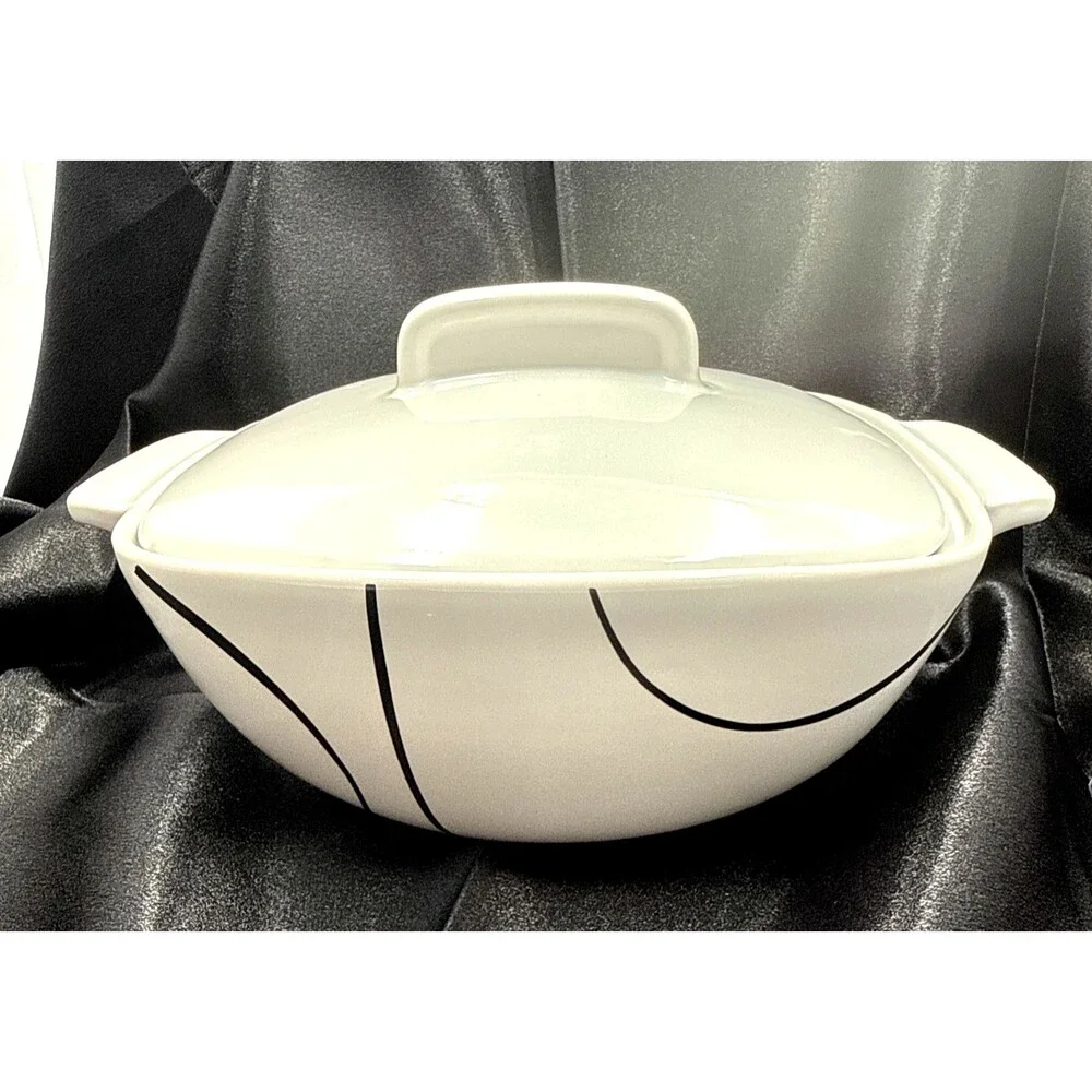 Corelle Coordinates Black Simple Lines Casserole Dishes W Lids 1.5qt and 2.5 qt